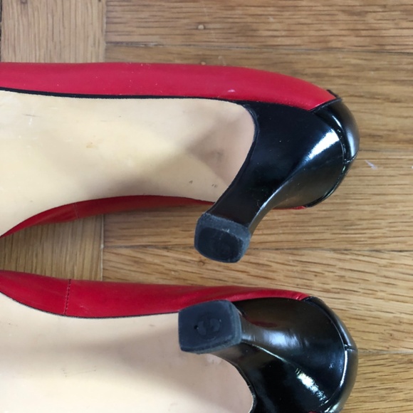 BEAUTIFUL J. RENEE RED & BLACK LEATHER/PATENT PUMPS-NEW HEEL TIPS, SIZE: 7 1/2 - Picture 8 of 8